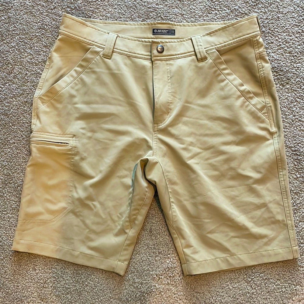 Hi-tec khaki shorts